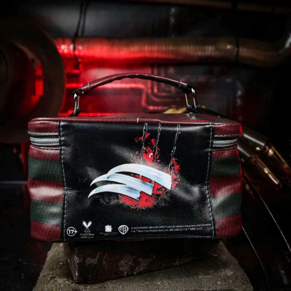 A Nightmare On Elm Street Makeup Bag - Picture 3 of 8